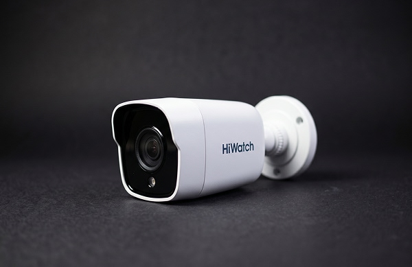 Точка / Подъезд – 1 уличная всепогодная камера HiWatch