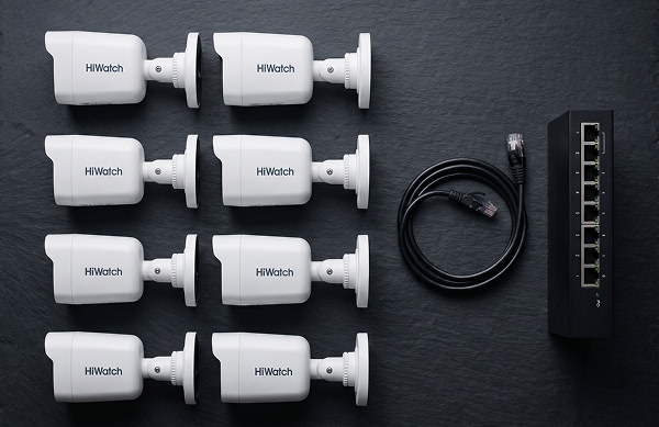 Офис / СТО – 8 камер HiWatch с 8-портовым PoE-коммутатором
